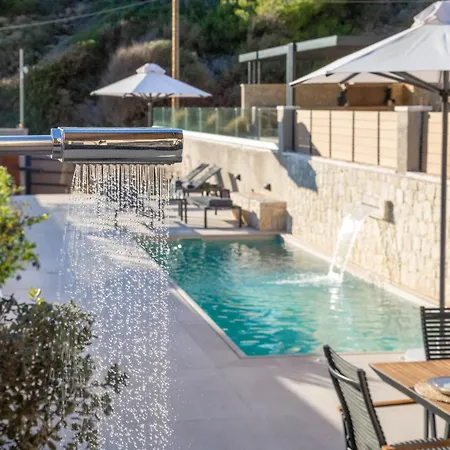 Villa Sofimar By The Pélekasz